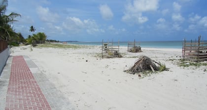 Huoneisto linnan rannalla Ilha de Itamaracassa / PE - Itaoca Residence Condominium