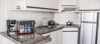 Flot 1 br apt med fantastisk udsigt over bjergene + bedste beliggenhed + wifi + faciliteter +++