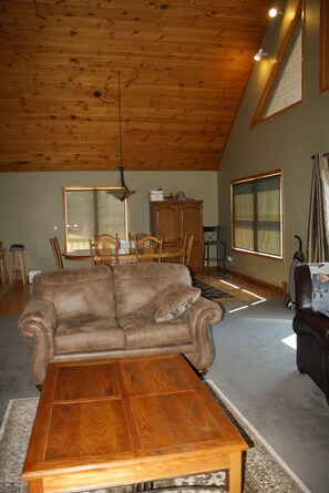 TV, fireplace, DVD player, stereo