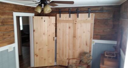 Pieni kaupunki Charm Tryon North Carolina