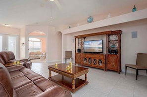 Een smart-tv en een kantoor