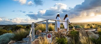 Nautique: Rustic & Charming, Walk 2 Beach & Shops