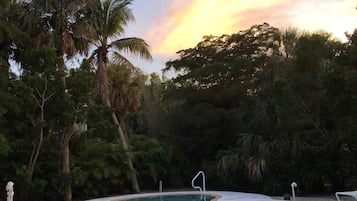 Piscine extérieure, piscine chauffée
