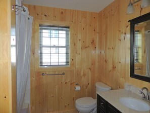 Combined shower/bathtub - Vacation Home #20 - 5 bedroom/ 3 bath (Cape Vincent)
