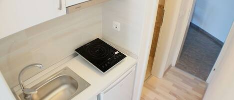 Réfrigérateur, plaque de cuisson