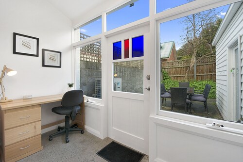 Flinders Cottage - Hobart