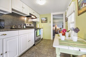 Full-sized fridge, coffee/tea maker - The C-Ray Cottage is a one-of-a-kind Chincoteague Vacation Experience. (Chincoteague Island)
