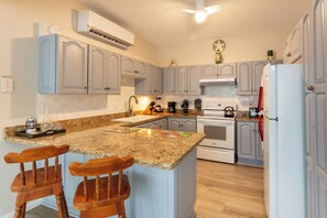 Fridge, microwave, oven, stovetop - Plantation Villa Cluster, Ocean View, Pool & Deck.  (Lowlands)