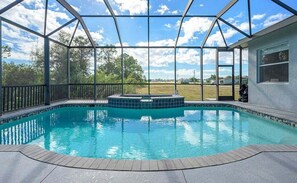 Beheizter Pool
