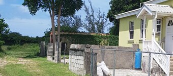 AFFORDABLE ACCOMMODATION . VACATION SHORT OR LONG-TERM RENTALS . WELCOME TO ALL 