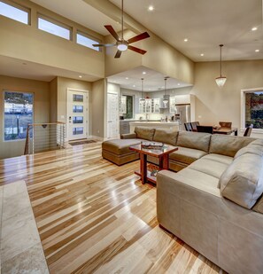 Smart-tv en een open haard