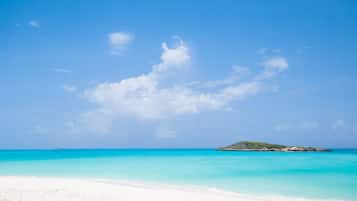 Am Strand, LiegestĂŒhle, StrandtĂŒcher