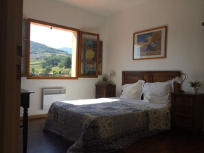 4 Schlafzimmer, Bügeleisen/Bügelbrett, Reisekinderbett, kostenloses WLAN