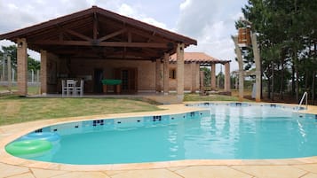 Piscine extérieure