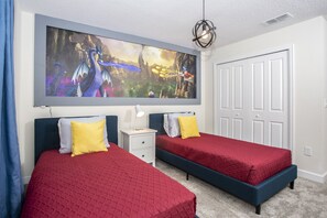 4 bedrooms, iron/ironing board, WiFi, bed sheets - ⭐GRAND OPENING⭐4 BD/3 BA at Storey Lake! Private Pool/Themed Rooms/Disney area (Kissimmee)