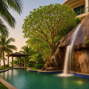 Outdoor pool, an infinity pool
