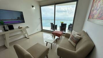 Smart TV, table tennis, books