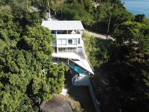 Exterior - House on land with ocean, whales and turtle beaches kayaks and sailboat option (angra dos reis)
