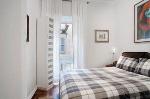 2 bedrooms, iron/ironing board, WiFi, bed sheets - SANTA CECILIA APARTMENT (Roma)