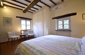3 chambres, fer et planche à repasser, lit parapluie, Wi-Fi gratuit