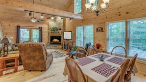 Cabin, Multiple Beds, Non Smoking | In-room dining