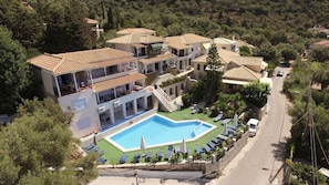 Exterior - A penthouse suite in Eptanisa Hotel (Poros)