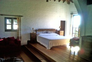 Superior Double Room, 1 Queen Bed, Bathtub (Los Balcones)