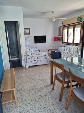 1 habitación, wifi gratis y ropa de cama 