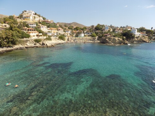 HAUSTYP BUNGALOW (SAT TV & WIFI) -COVETA FUMA -EL CAMPELLO