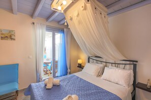 2 bedrooms, in-room safe, desk, soundproofing