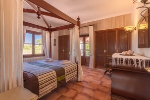 3 chambres, fer et planche Ă repasser, Wi-Fi gratuit, draps fournis