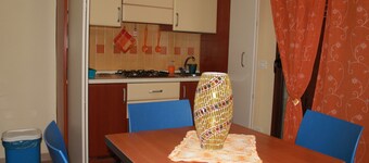 Dimora Santa Lucia, bright and comfortable house near the sea