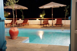 Outdoor pool - A sea view private villa.

 (Pomos village)