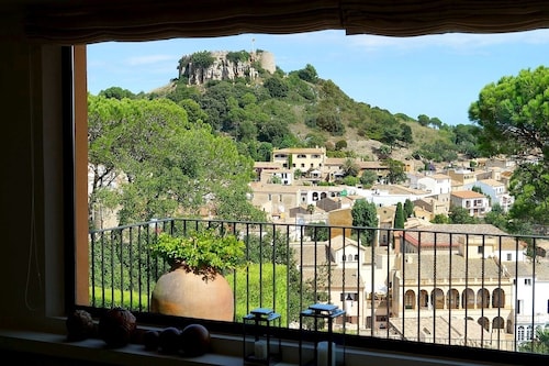 Modern Villa (Center Of Begur) Overlooking Both Village And Sea