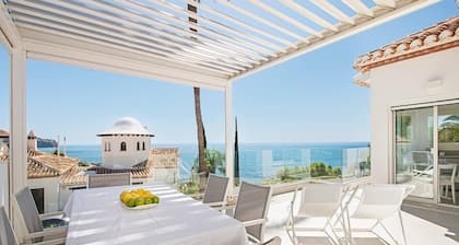 Beautiful quiet house in the best location on the Spanish coast.