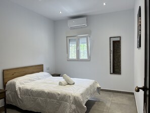 4 bedrooms, free WiFi, bed sheets