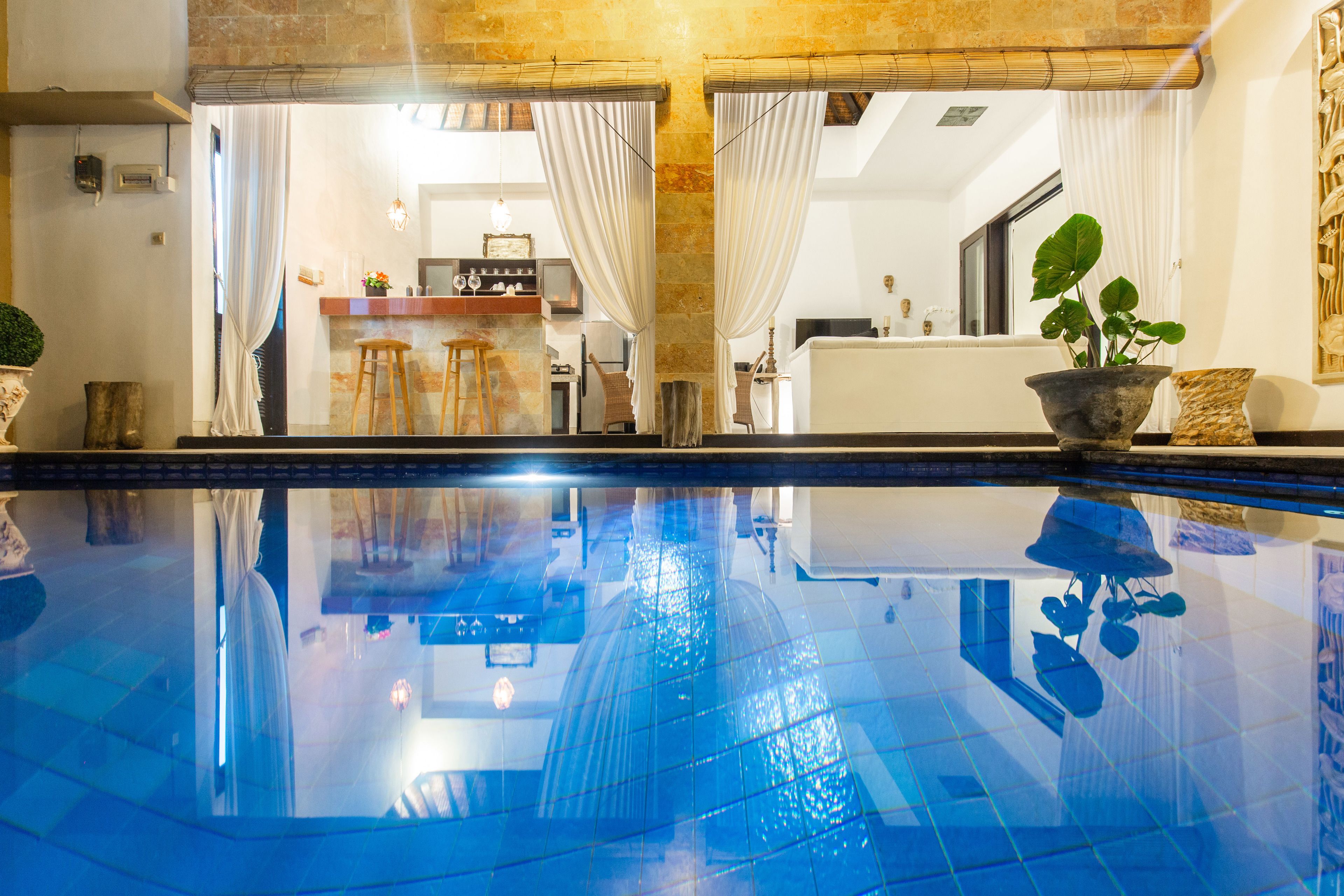 Private pool