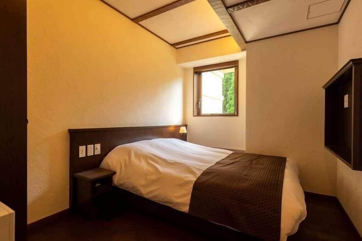 Cofres nos quartos, quartos à prova de som, roupa de cama