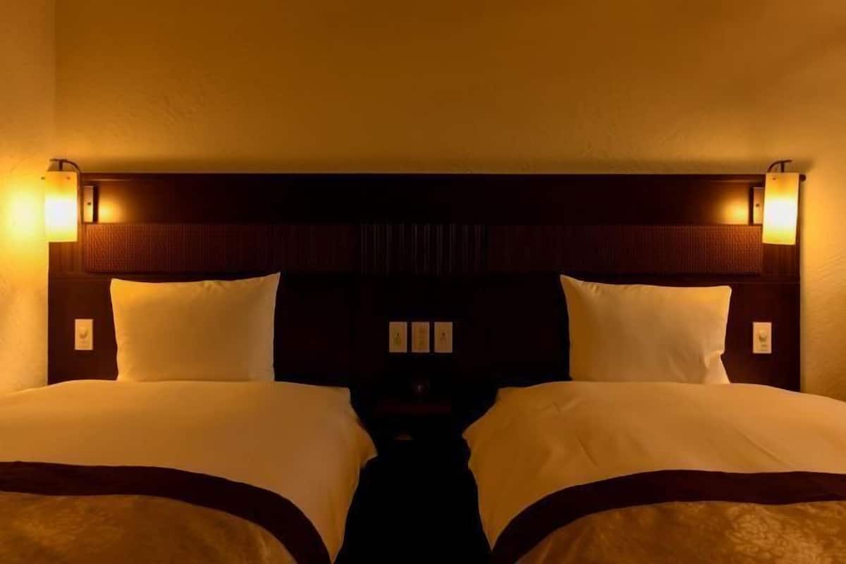 Cofres nos quartos, quartos à prova de som, roupa de cama