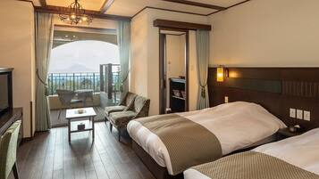 In-room safe, soundproofing, bed sheets