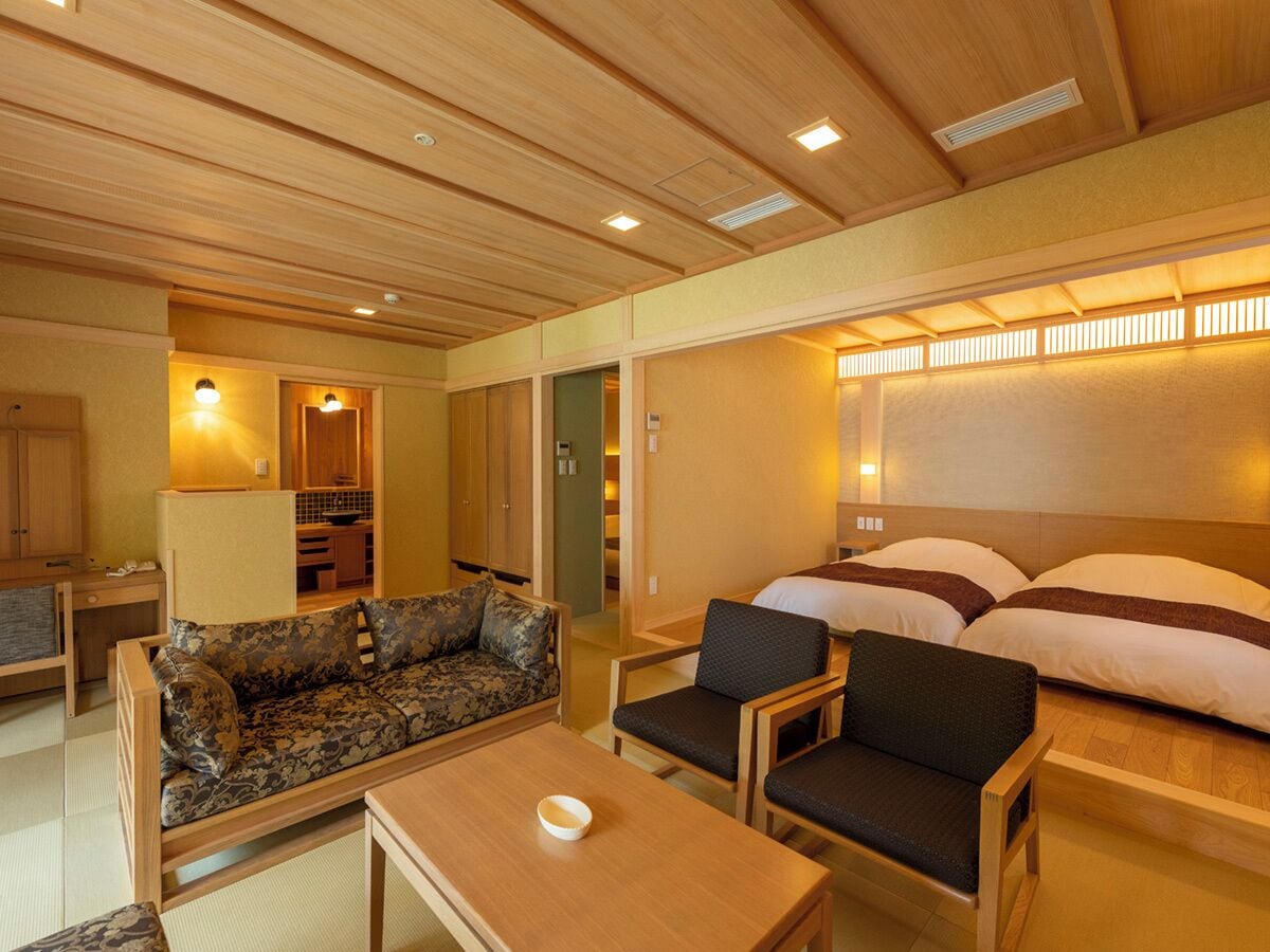 Premium Japanese Western Room, Non Smoking | In-room safe, soundproofing, bed sheets