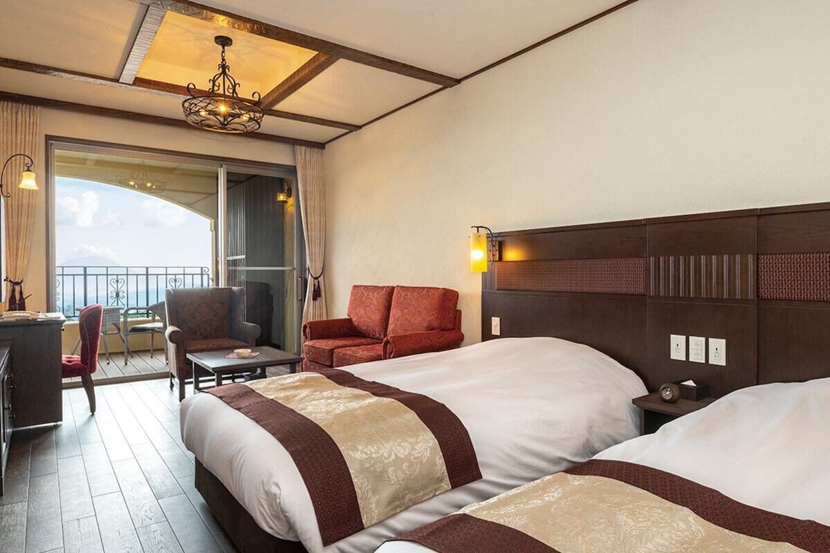Cofres nos quartos, quartos à prova de som, roupa de cama