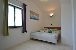 3 bedrooms, free WiFi, bed sheets - Holiday Home Campo with pool (Rovinj)