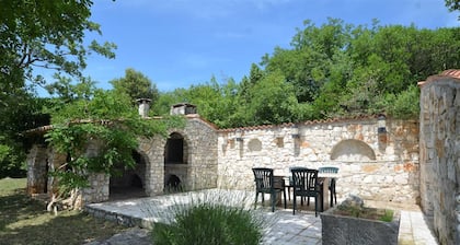 Ferienhaus Campo mit Pool