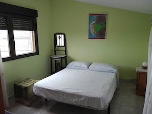 4 Schlafzimmer, Bügeleisen/Bügelbrett, Reisekinderbett, kostenloses WLAN