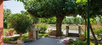 Fantastische 5-Schlafzimmer-Villa mit Pool nur 2 km vom Strand entfernt