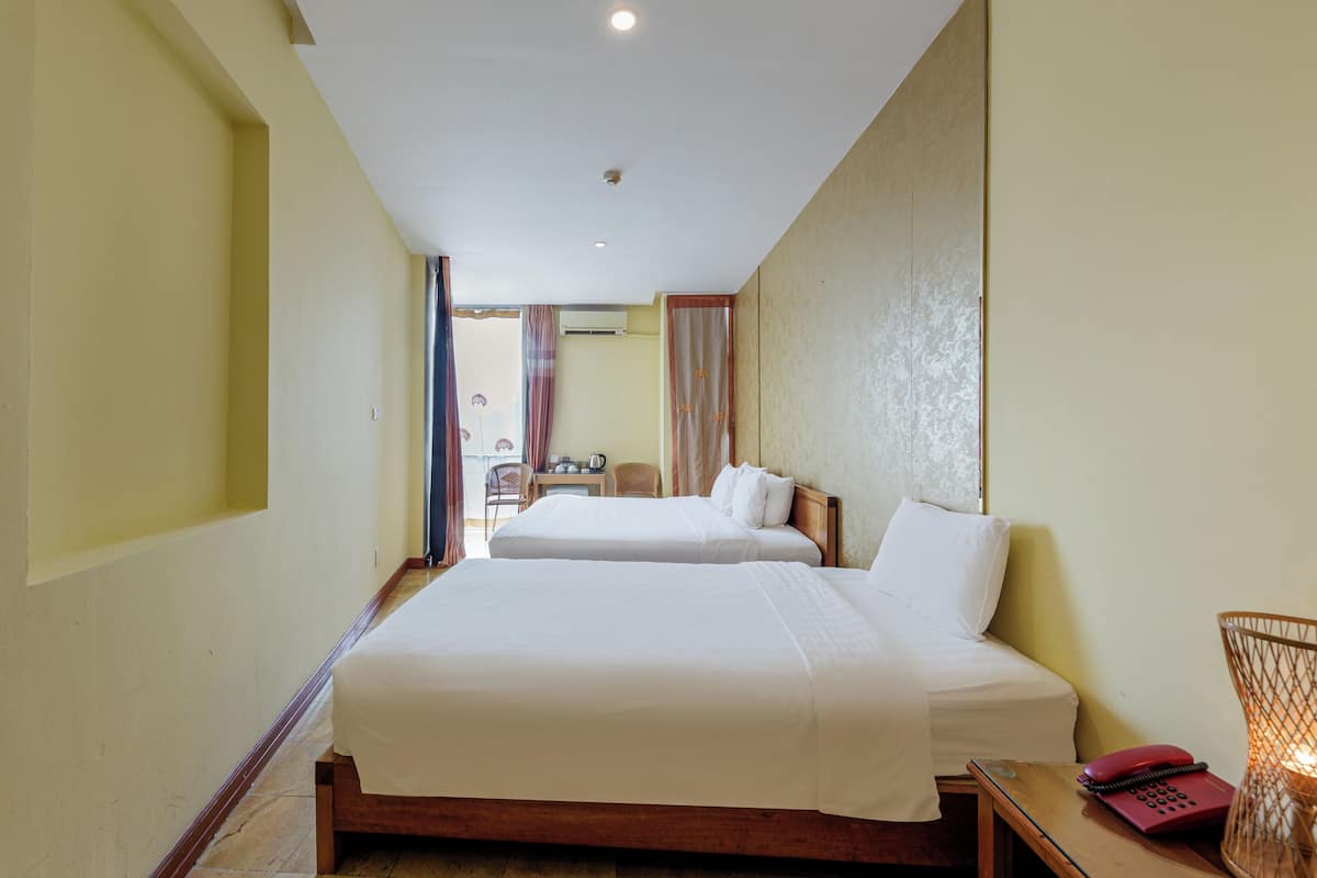 Superior Triple Room | Free minibar, desk, laptop workspace, free WiFi