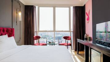 Deluxe Suite | Free minibar, desk, laptop workspace, free WiFi