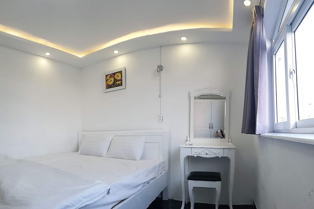 Superior Double Room | Down duvets, minibar, desk, soundproofing