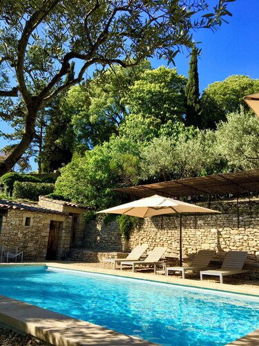 Entre Ventoux et Luberon - La Roque/Pernes - Demeure de charme avec piscine.